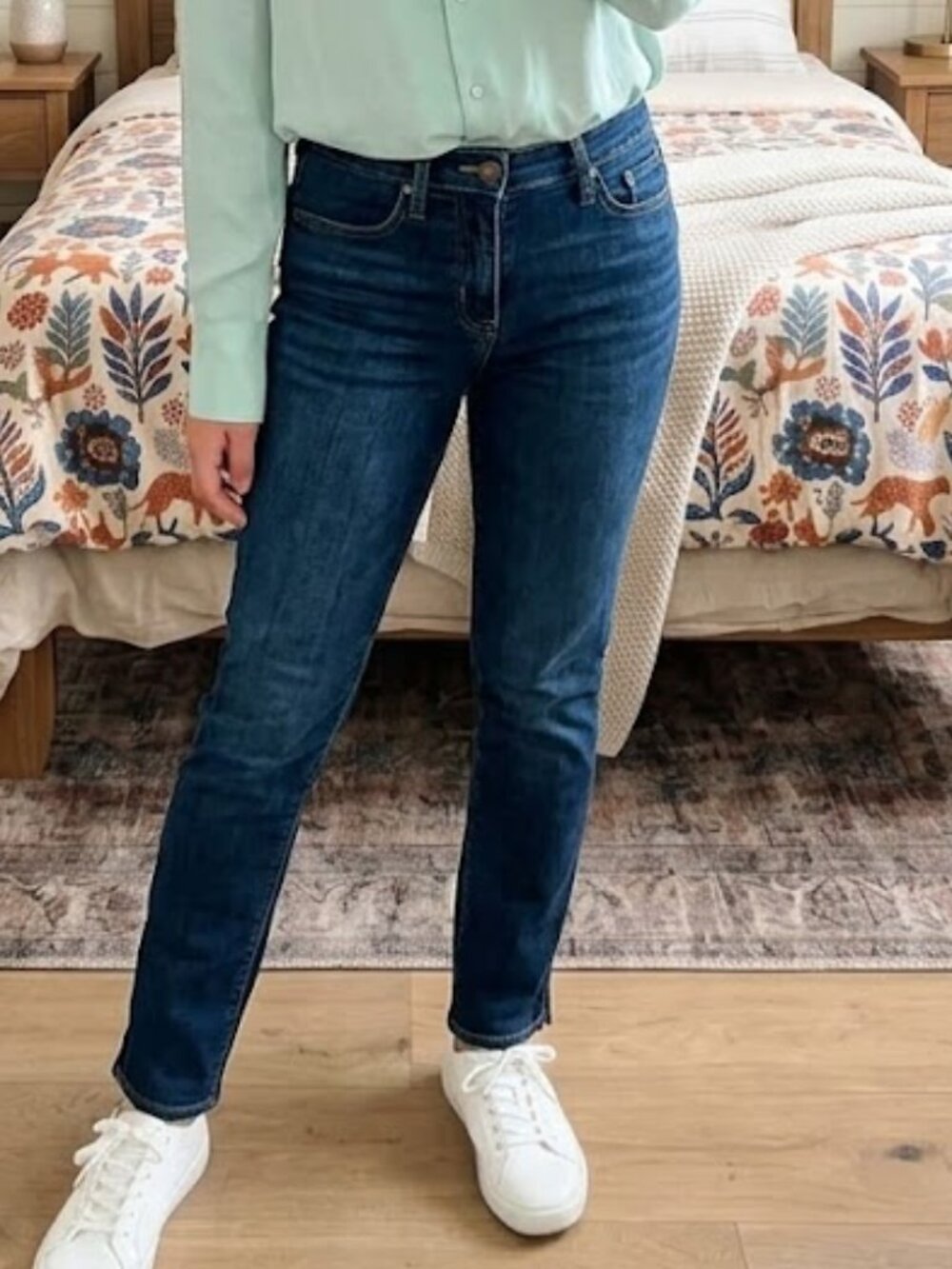 Levi’s 314 Shaping Straight Dark Wash Minimalist Denim Jeans Women’s Size 26